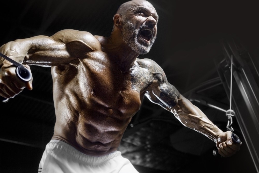 stark-man-tranar-pa-gym-2