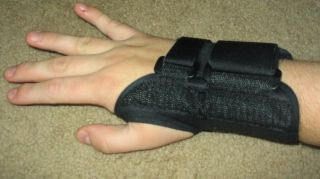 hand med handledsskydd